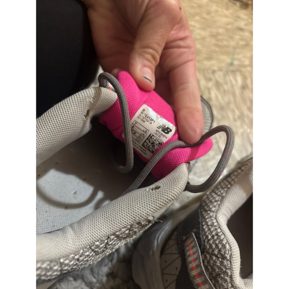 New Balance - Picture 7 of 8